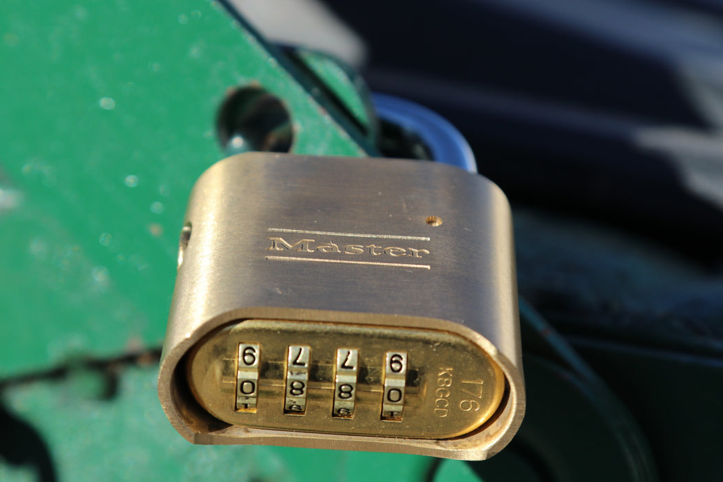 Master Lock 176 Resettable Combination Brass Padlock, Supervisory Key Override 2in (51mm) Wide